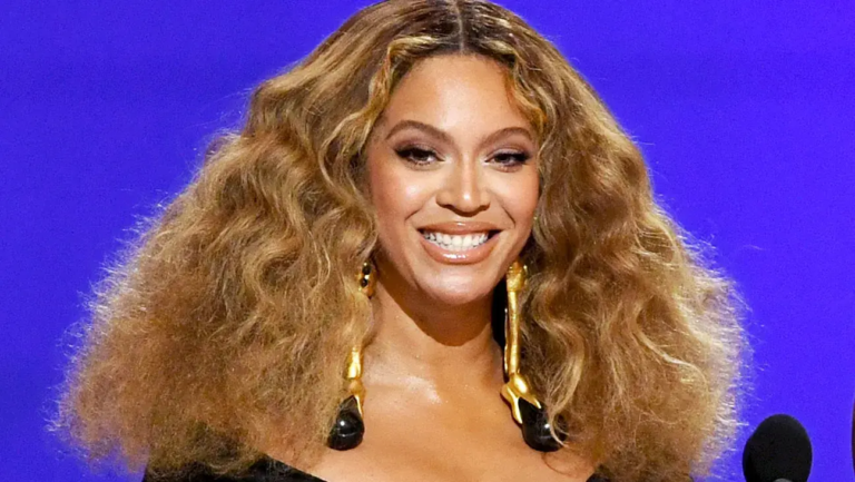 Beyoncé’s Childhood Home Engulfed in Christmas Day Fire