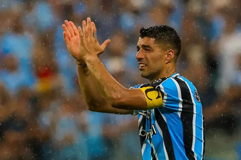 Football Icon Luis Suarez Drops Retirement Hint Following Final Grêmio Game