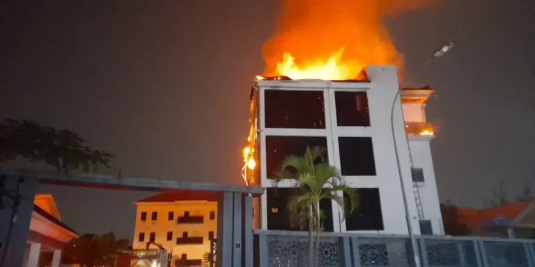 Fire Ravages Popular Abuja Hotel, Guests Evacuated Amid Panic