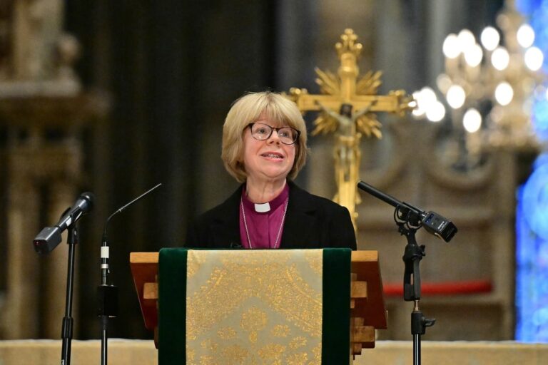 Sarah Mullally Makes History as First Female Archbishop of Canterbury